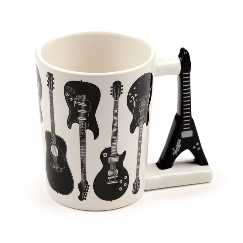 TAZA CON ASA DE GUITARRA NEGRA PUCKATOR