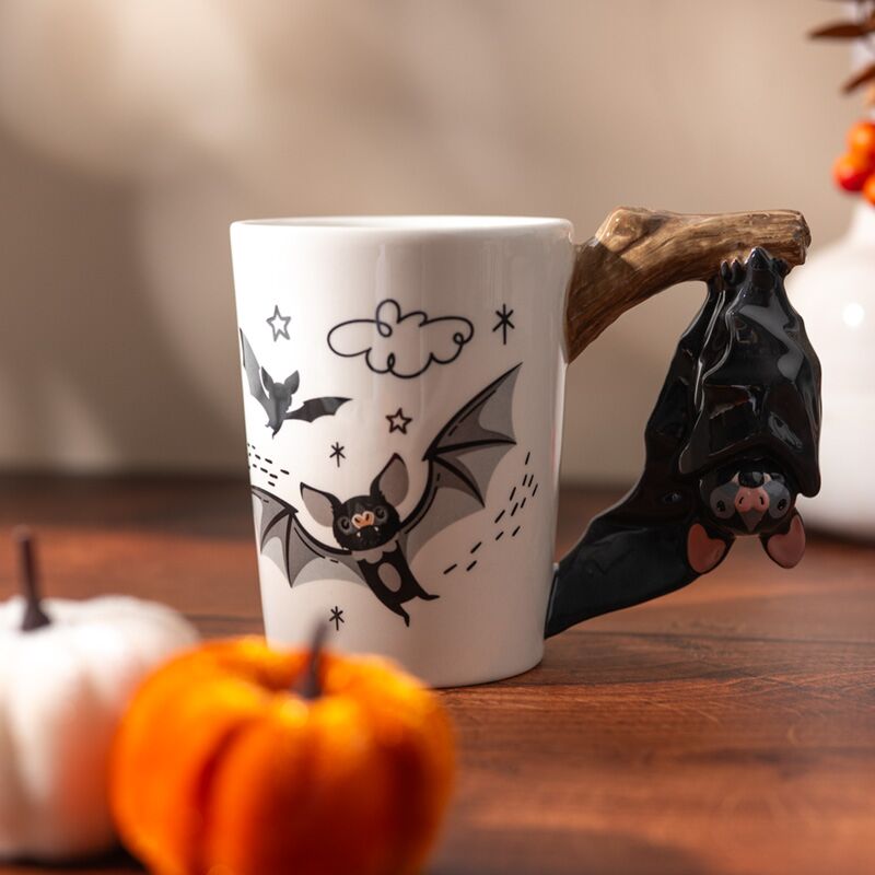 TAZA DE CERÁMICA CON ASA DE MURCIÉLAGO PUCKATOR - Imagen 6