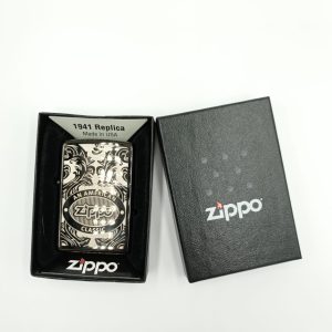 ZIPPO SCROLL CROMO GRABADO MARRÓN