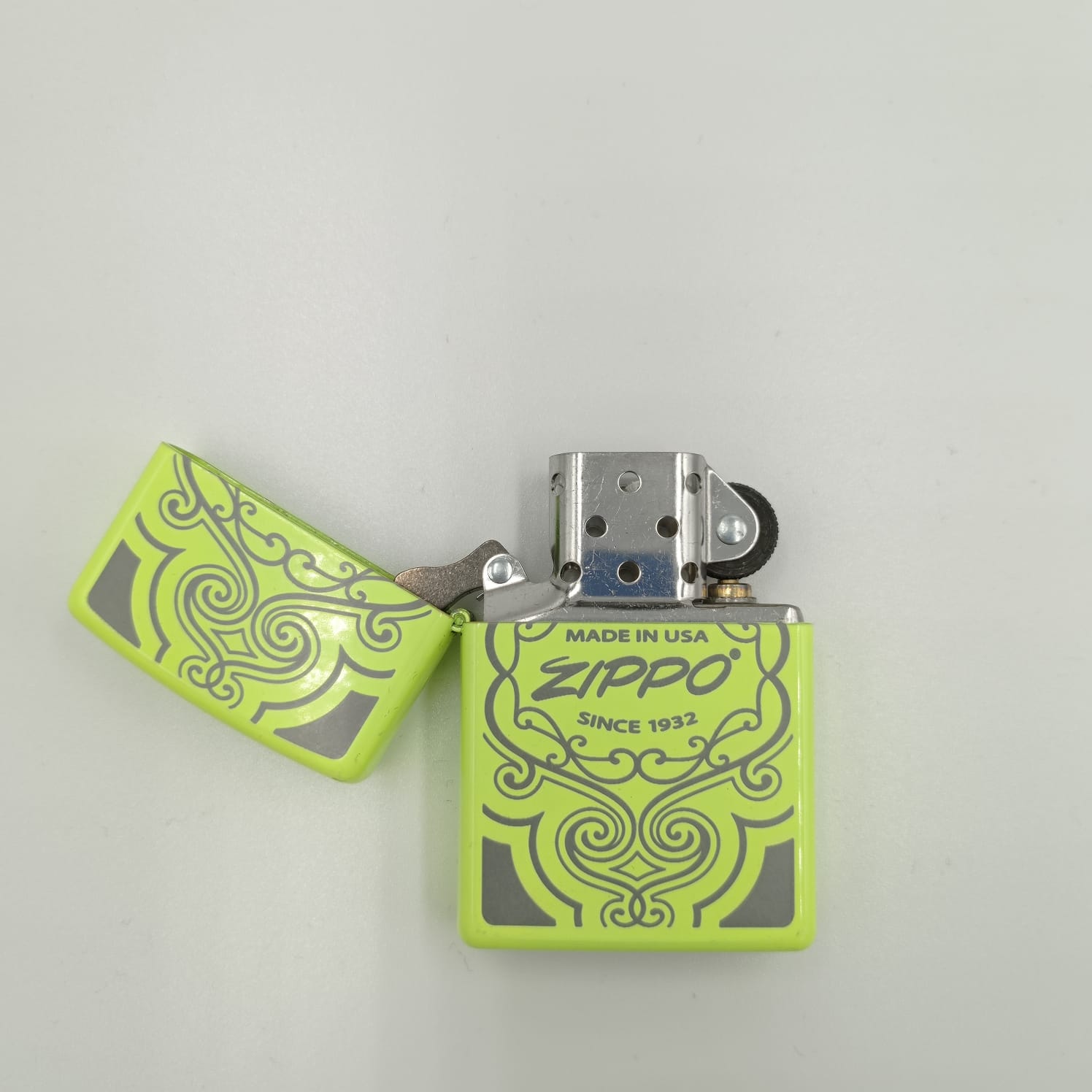 ZIPPO SERIE FLUOR AMARILLO - Imagen 2